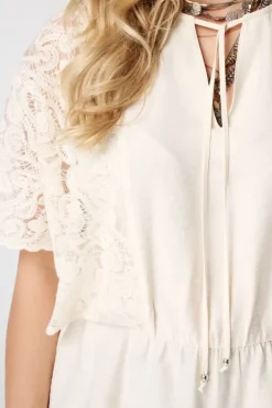 Blouse avec manches en dentelle
