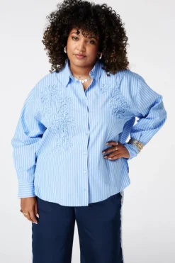 Blouse rayée avec broderie