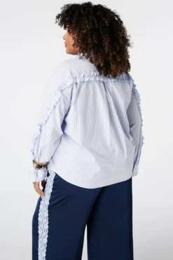 Blouse rayée avec volants