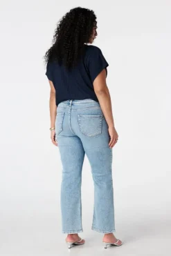 Jean straight leg à taille mi-haute