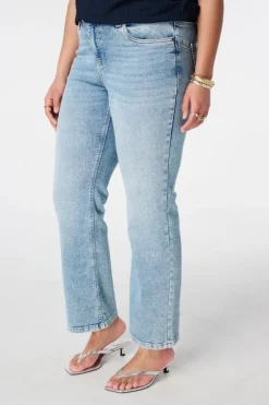 Jean straight leg à taille mi-haute