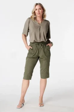 Pantalon capri avec taille élastique