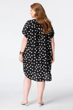 Robe à encolure en V