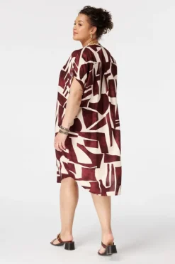 Robe à encolure en V