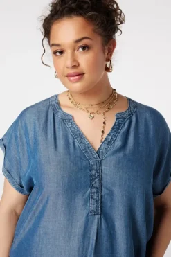 Robe en jean avec col en V