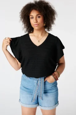 Top avec manches papillon