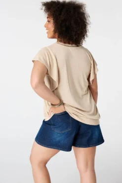Top avec manches papillon