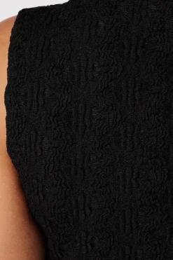 Top en dentelle sans manches