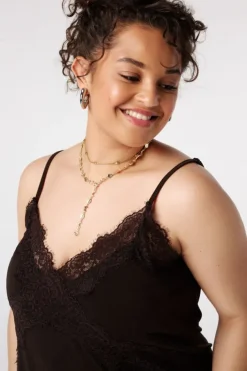 Top longue avec dentelle