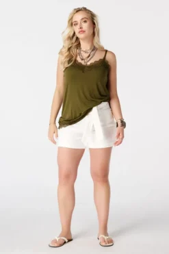 Top longue avec dentelle
