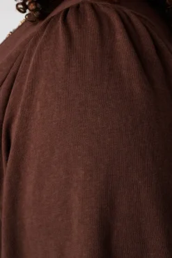 T shirt avec col en V