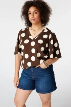 T shirt avec col en V
