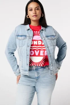 Veste en jean avec fermeture à boutons